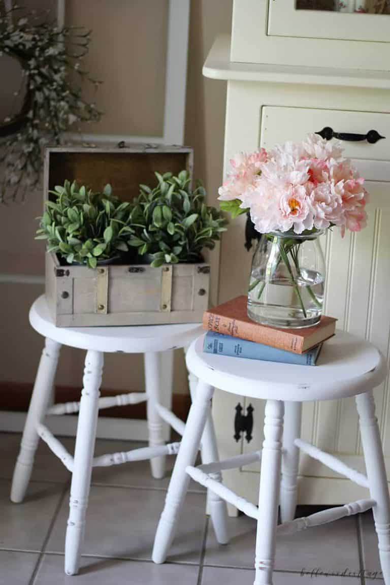 how to distress chalk paint – 7 helpful tips