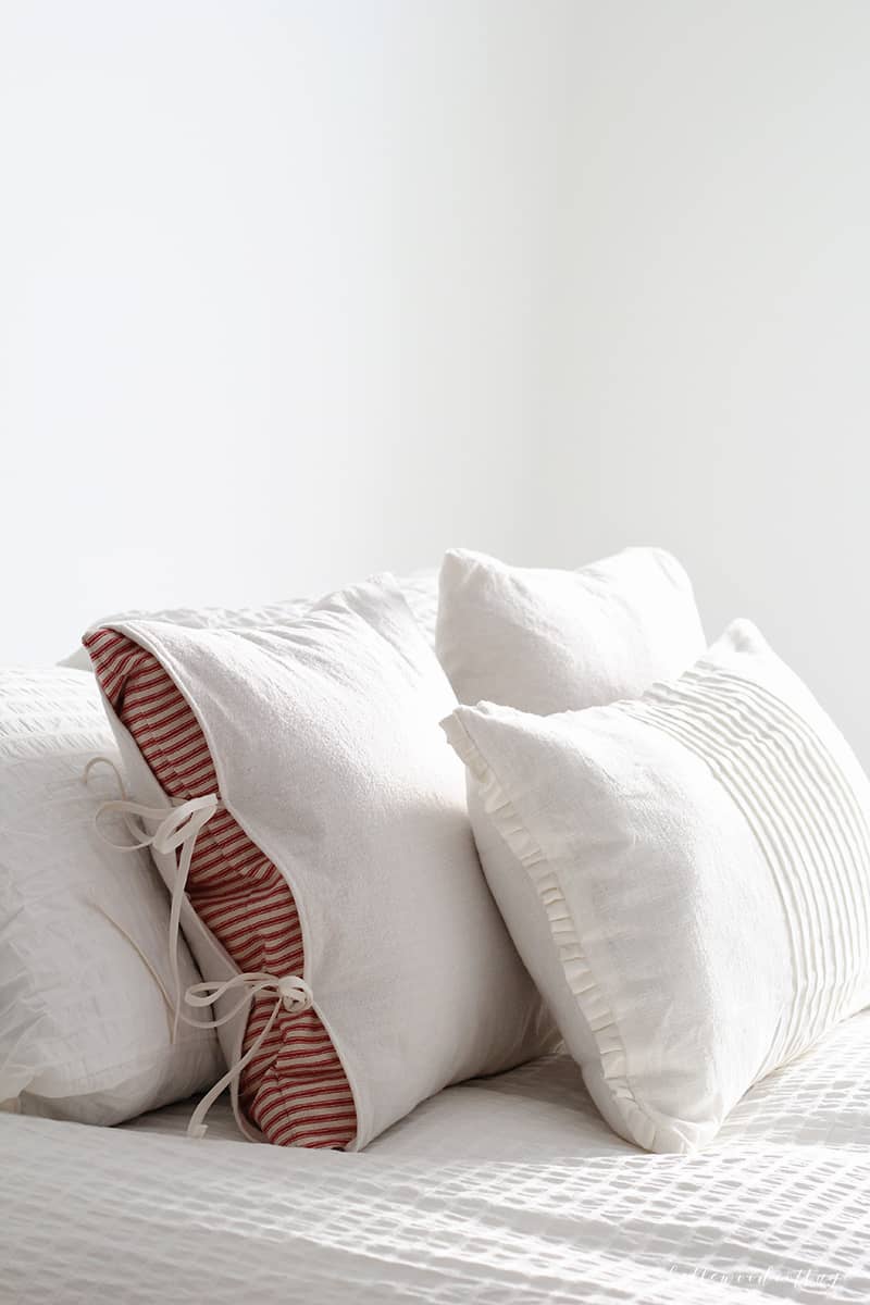 Don't get rid of your old throw pillows! Instead, learn how to update throw pillows and give them a fresh farmhouse look. Oh, and bonus? Sewing your own pillow covers is suuuper budget-friendly. Visit Bellewood Cottage for all the details!