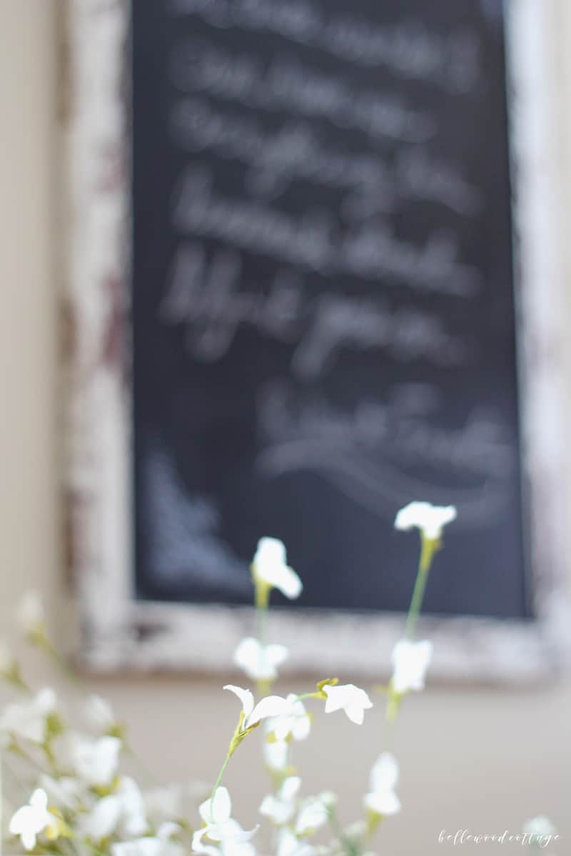 Sometimes it takes a few tries to get a diy project juuust right. Learn how I re-purposed a vintage mirror in this tutorial sharing how to turn a mirror into a chalkboard. A super simple weekend project from BellewoodCottage.com.