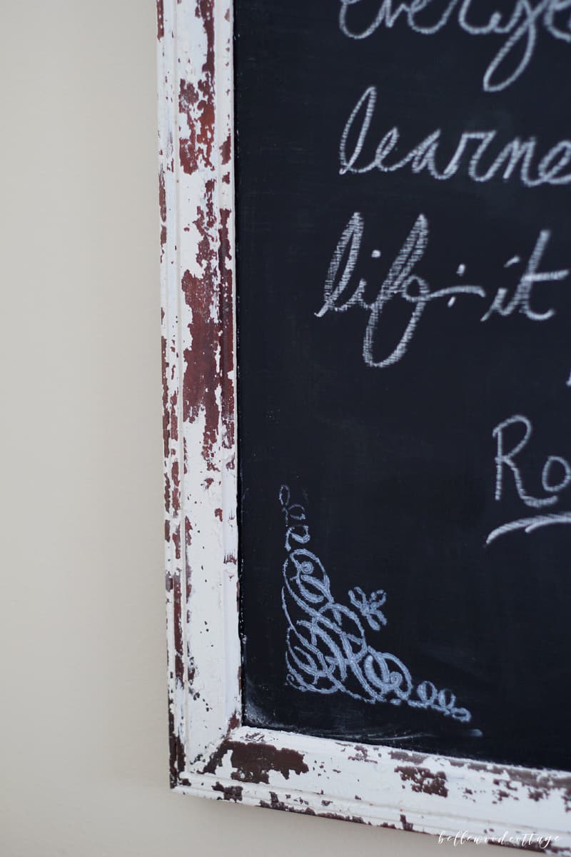 Sometimes it takes a few tries to get a diy project juuust right. Learn how I re-purposed a vintage mirror in this tutorial sharing how to turn a mirror into a chalkboard. A super simple weekend project from BellewoodCottage.com.