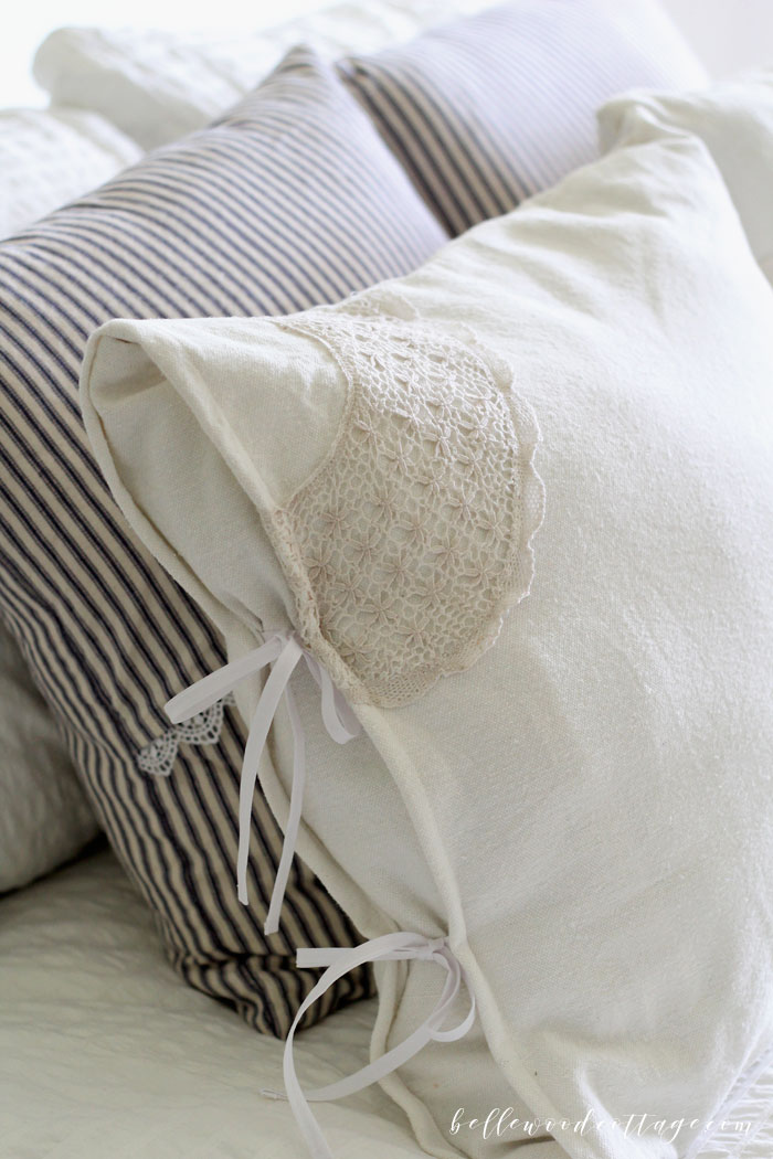 DIY farmhouse décor drop cloth pillows.