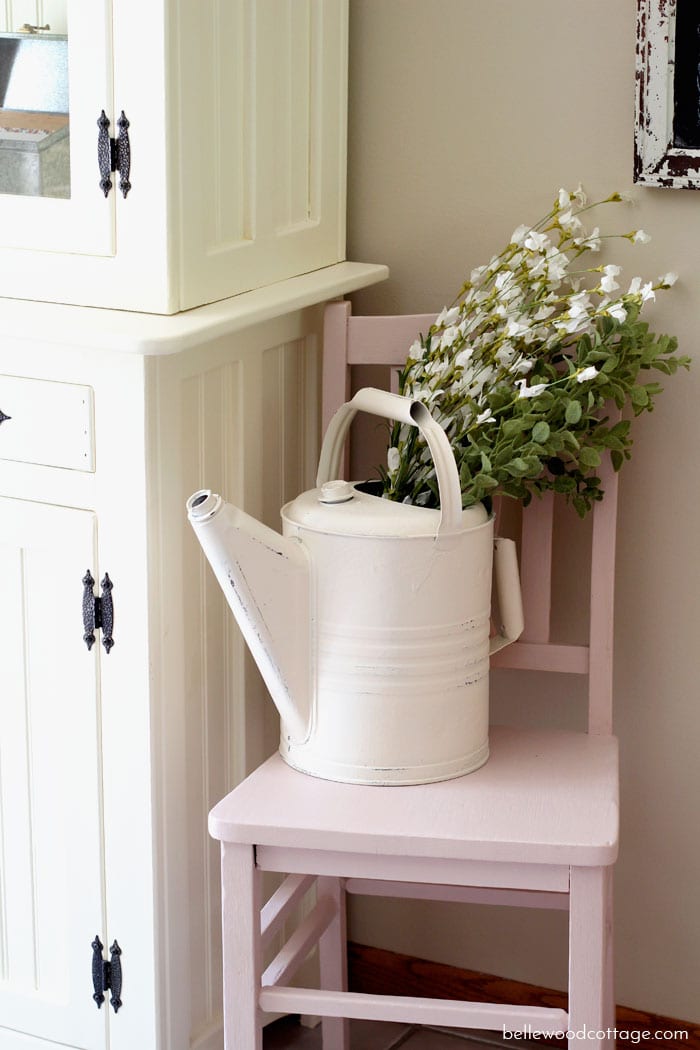 blush painted dresser in Annie Sloan Antoinette chalk paint