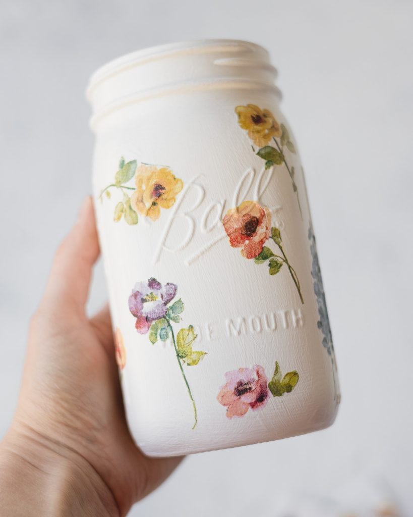 https://bellewoodcottage.com/wp-content/uploads/2021/10/DIY-Floral-Mason-Jar-Vase-Idea-5120-819x1024.jpg