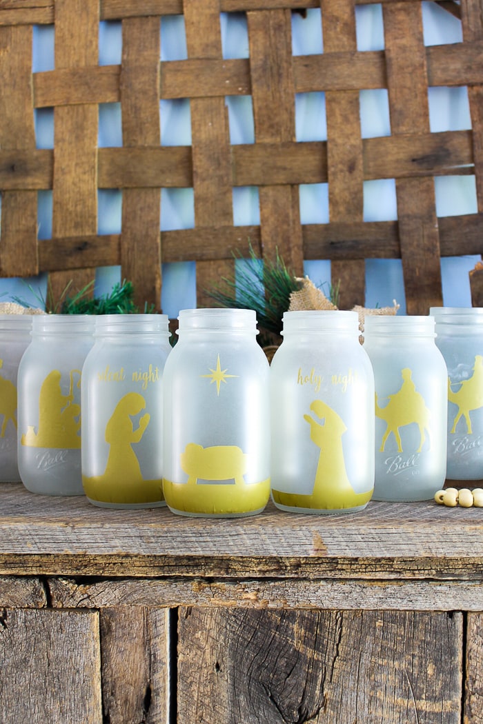 A DIY mason jar Nativity set.