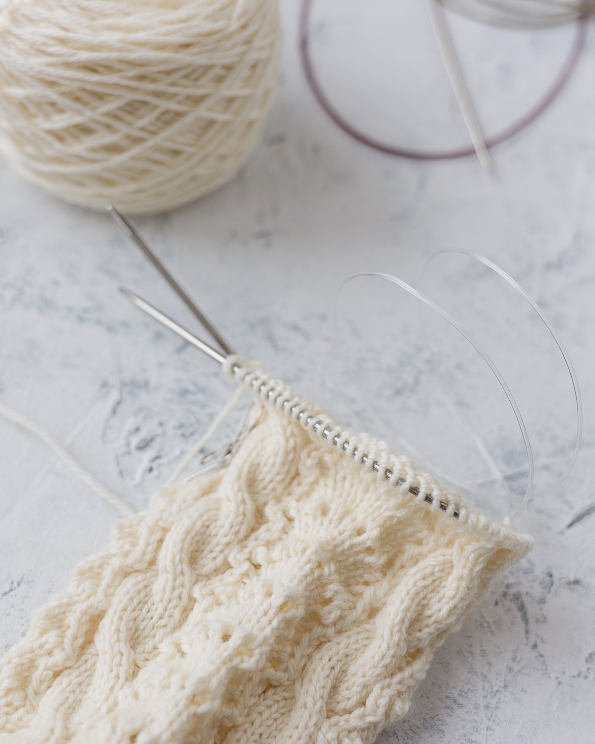 The Best Knitting Needles for Beginners - Bellewood Cottage